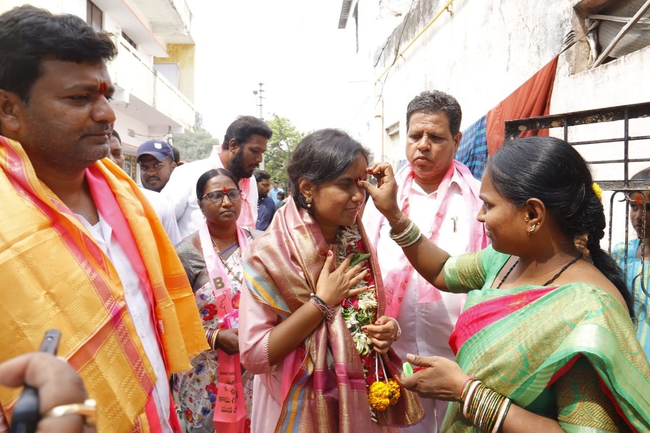 Brs Candidates Campaigning At Telangana