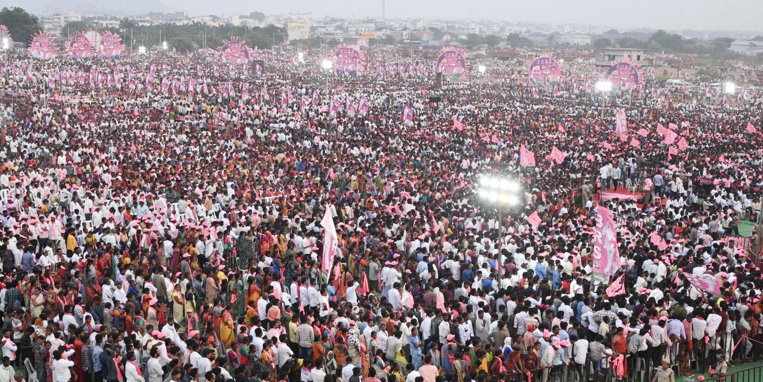 Brs Party President Kcr Participating In Praja Ashirvada Sabha At Devarakonda