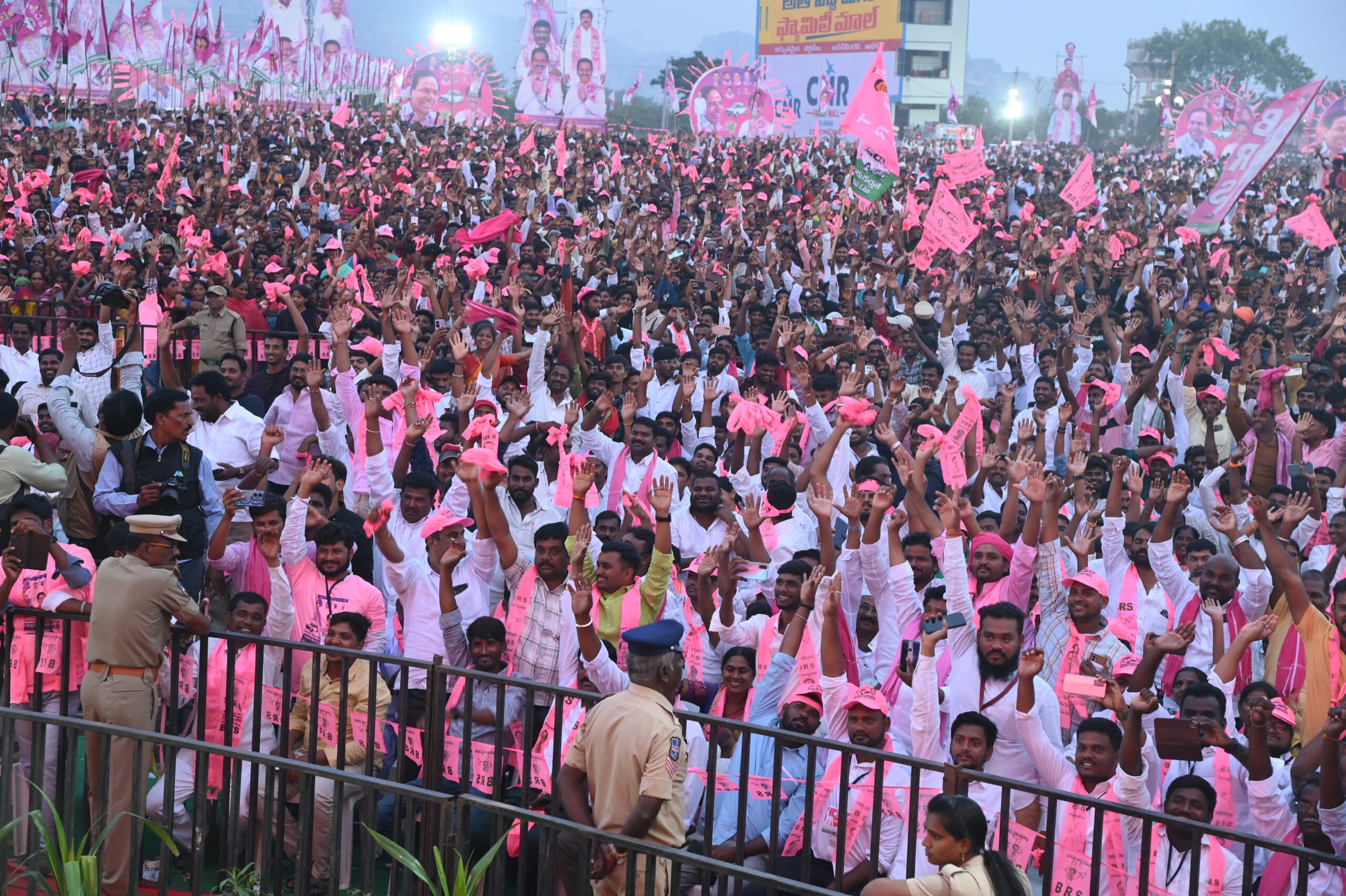 Brs Party President Kcr Participating In Praja Ashirvada Sabha At Devarakonda