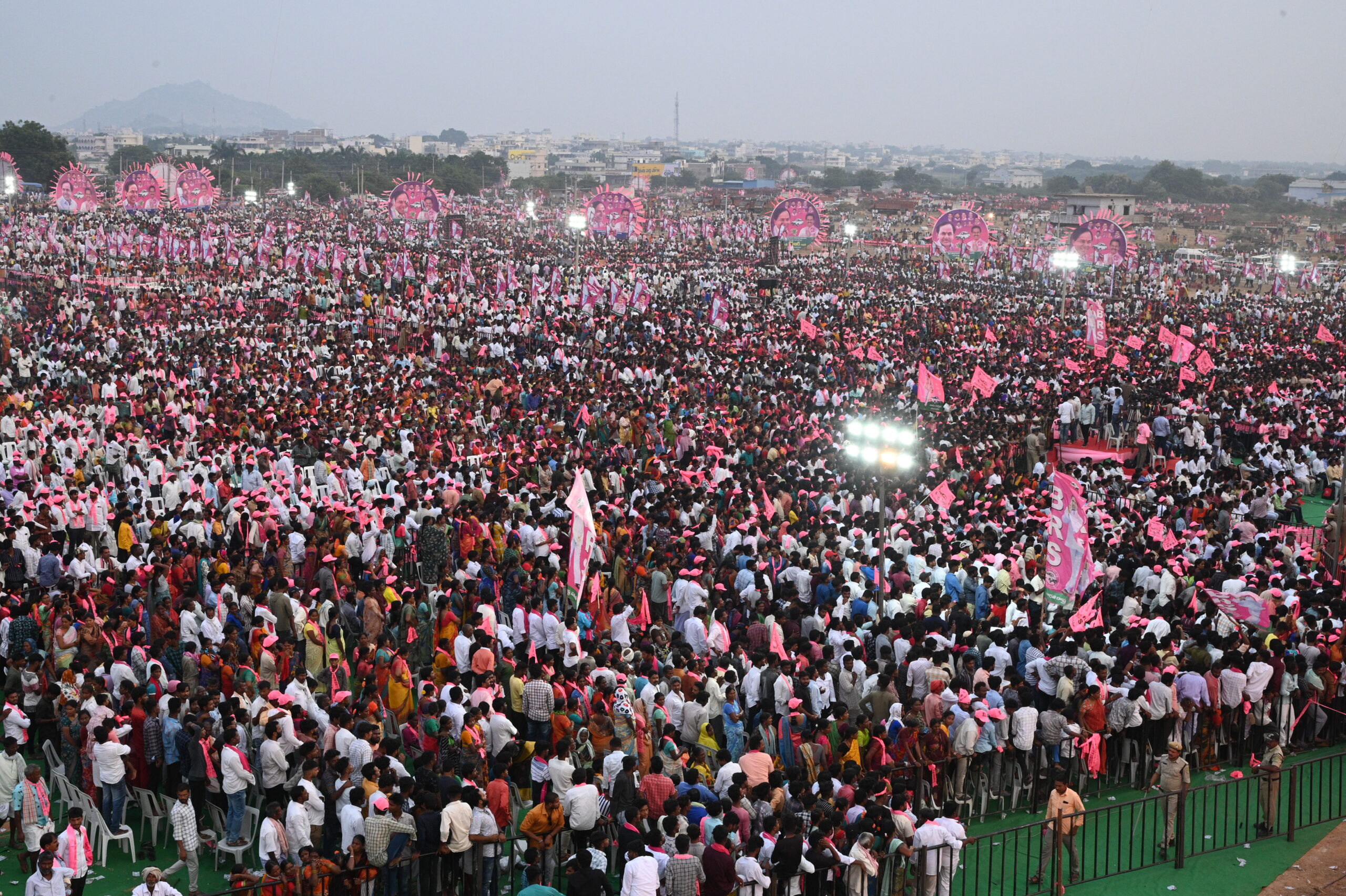 Brs Party President Kcr Participating In Praja Ashirvada Sabha At Devarakonda