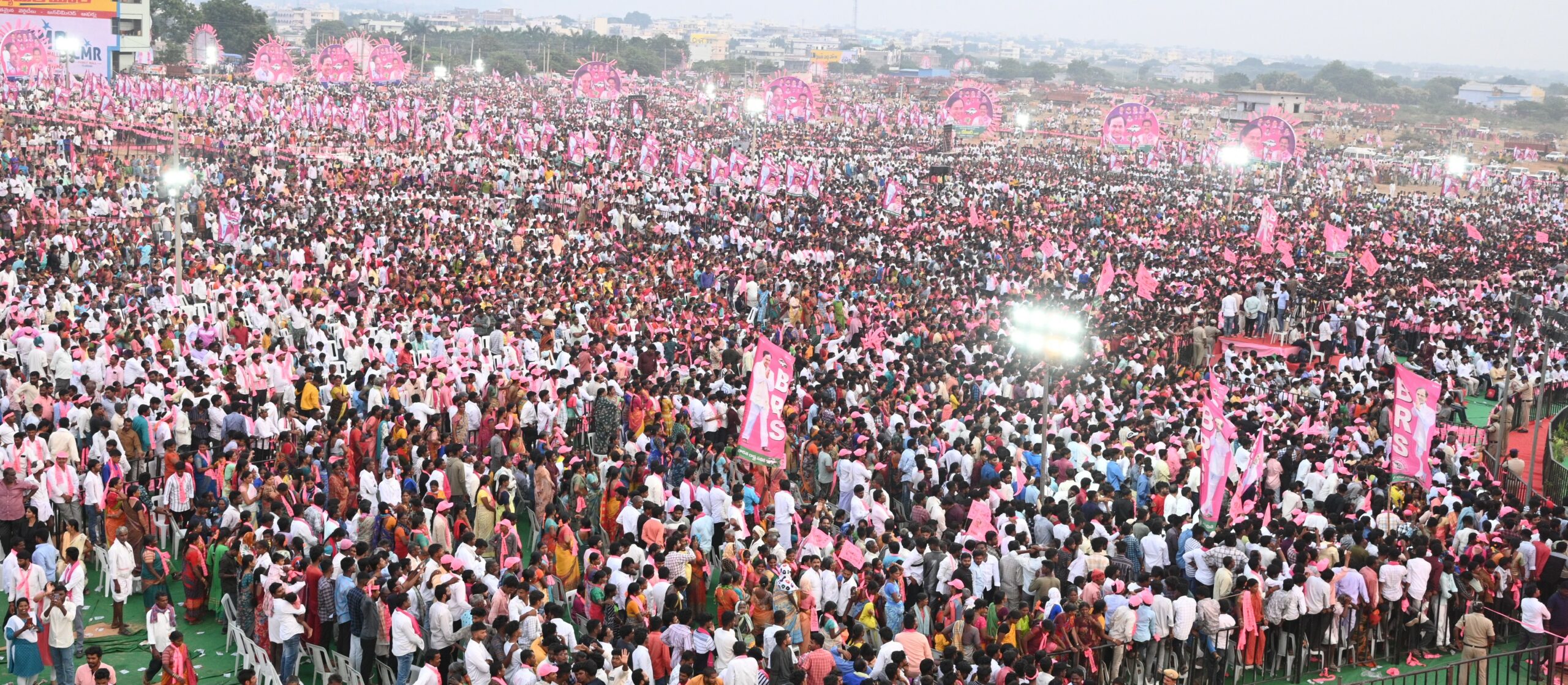 Brs Party President Kcr Participating In Praja Ashirvada Sabha At Devarakonda