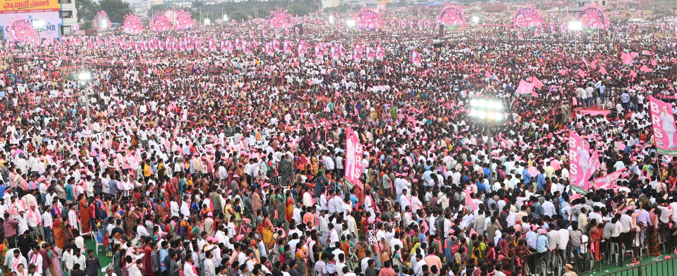 Brs Party President Kcr Participating In Praja Ashirvada Sabha At Devarakonda