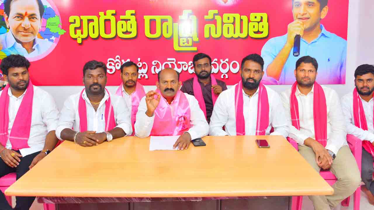 BRS Campaign | గల్ఫ్‌ వలసలకు కాంగ్రెస్‌, బీజేపీలే కారణం : బీఆర్‌ఎస్‌ ఎన్‌ఆర్‌ఐల ప్రచారం