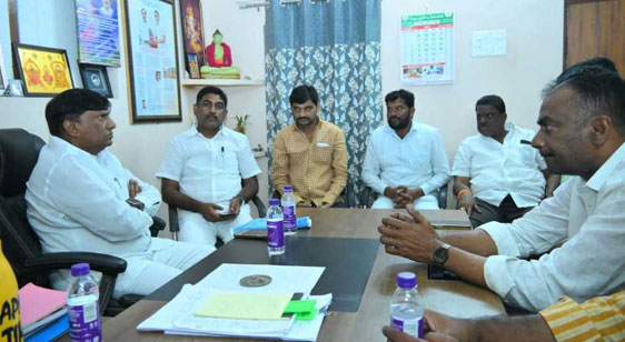 సీఎం సభను విజయవంతం చేయాలి