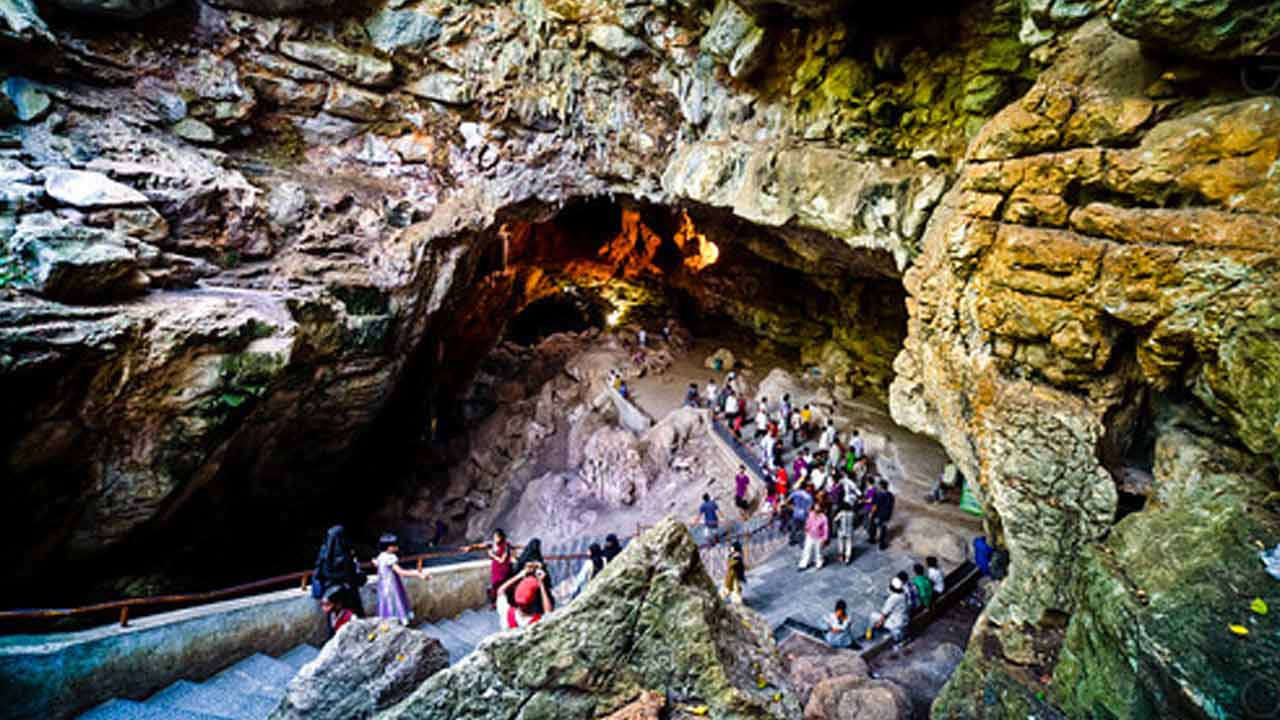 Borra Caves | నేటి నుంచి మూతపడనున్న బొర్రా గుహలు.. ఎందుకంటే?