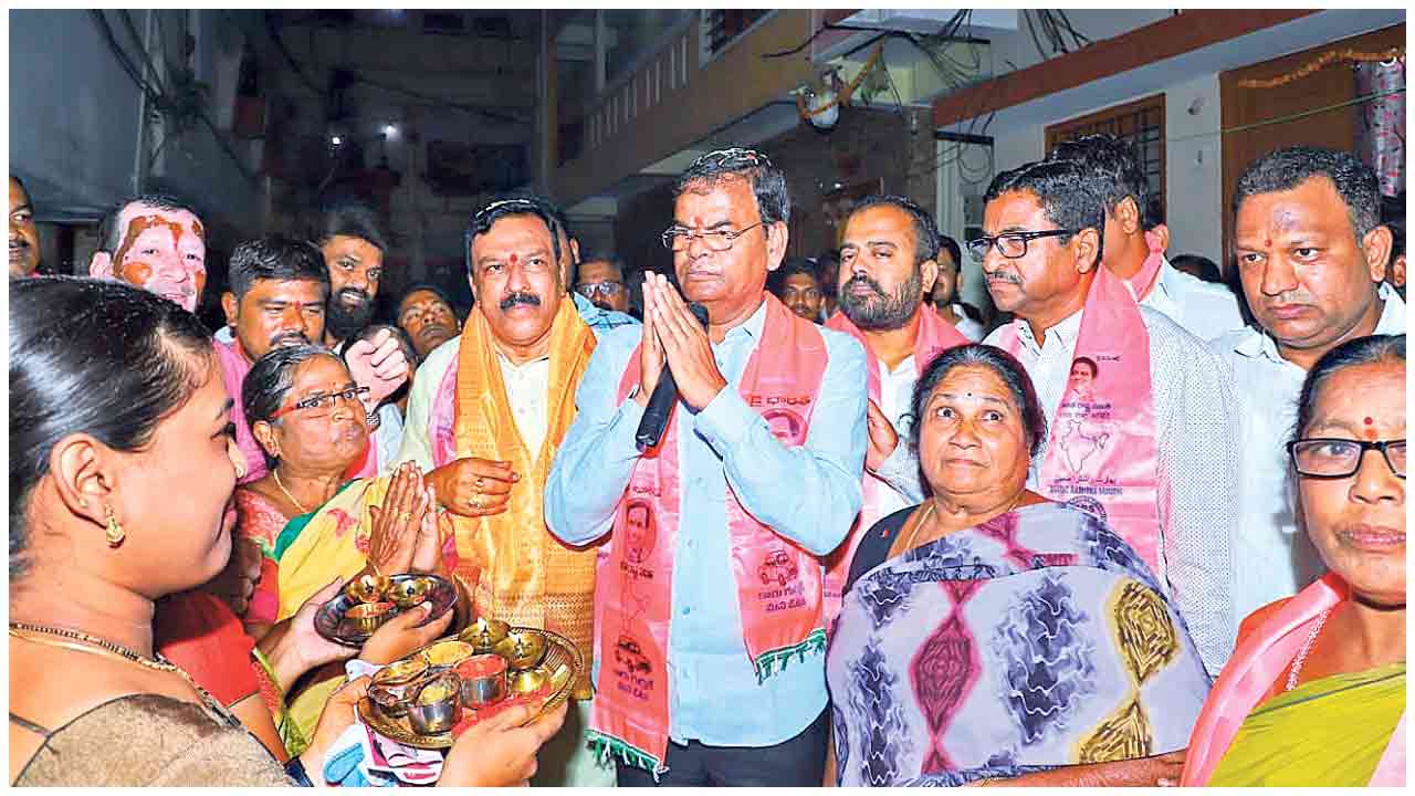 గులాబీదే జోరు.. హోరాహోరీగా బీఆర్ఎస్ అభ్యర్థుల ప్రచారం..