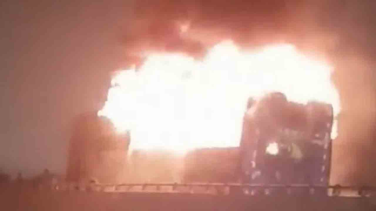 Fire broke | గాజుల రామారంలోని ప్లైవుడ్‌ గోదాంలో భారీ అగ్ని ప్రమాదం