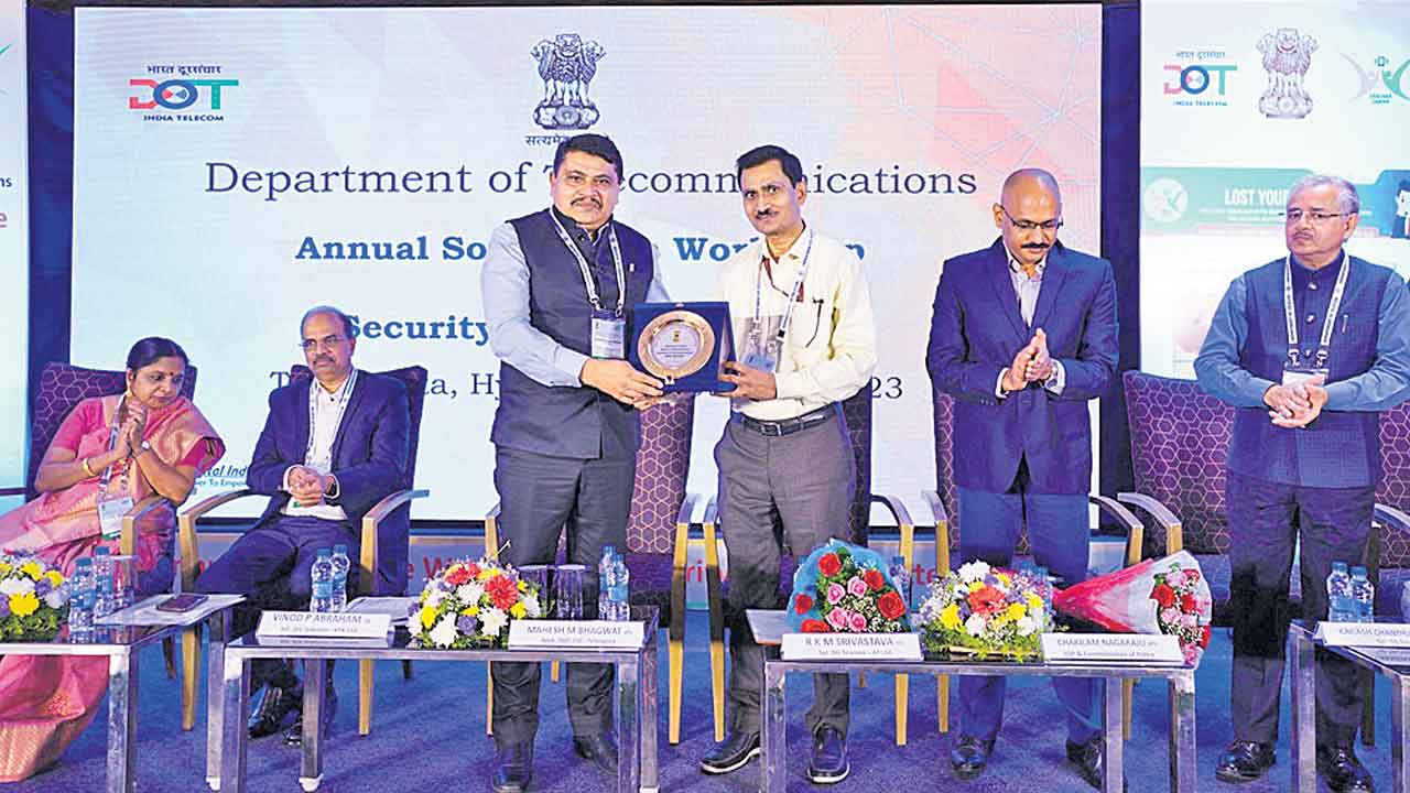 ఫోన్ల రికవరీలో దేశంలోనే మనం టాప్‌