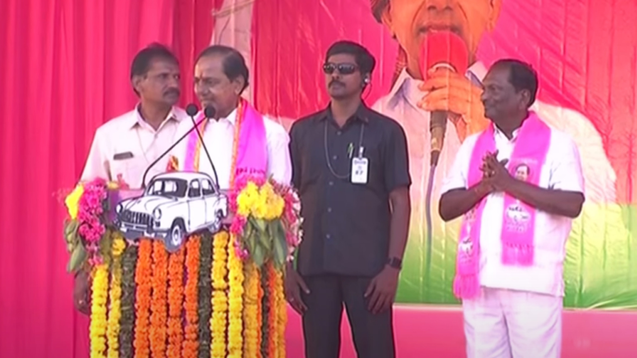 CM KCR | కొప్పుల ఈశ్వర్‌ను భారీ మెజారిటీతో గెలిపిస్తే.. ధర్మపురికి హుజూరాబాద్‌ తరహాలో ఒకేసారి దళితబంధు : సీఎం కేసీఆర్‌