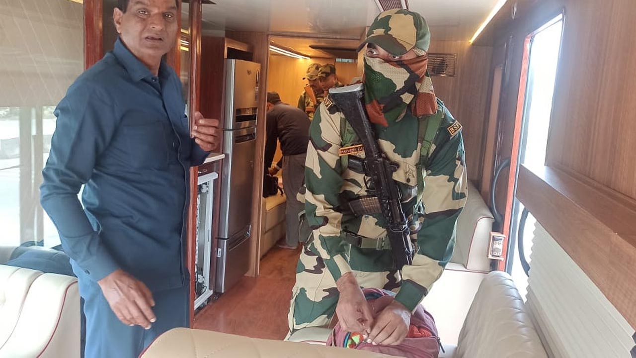 CM KCR | సీఎం కేసీఆర్‌ ఎన్నికల వాహనం తనిఖీ..!