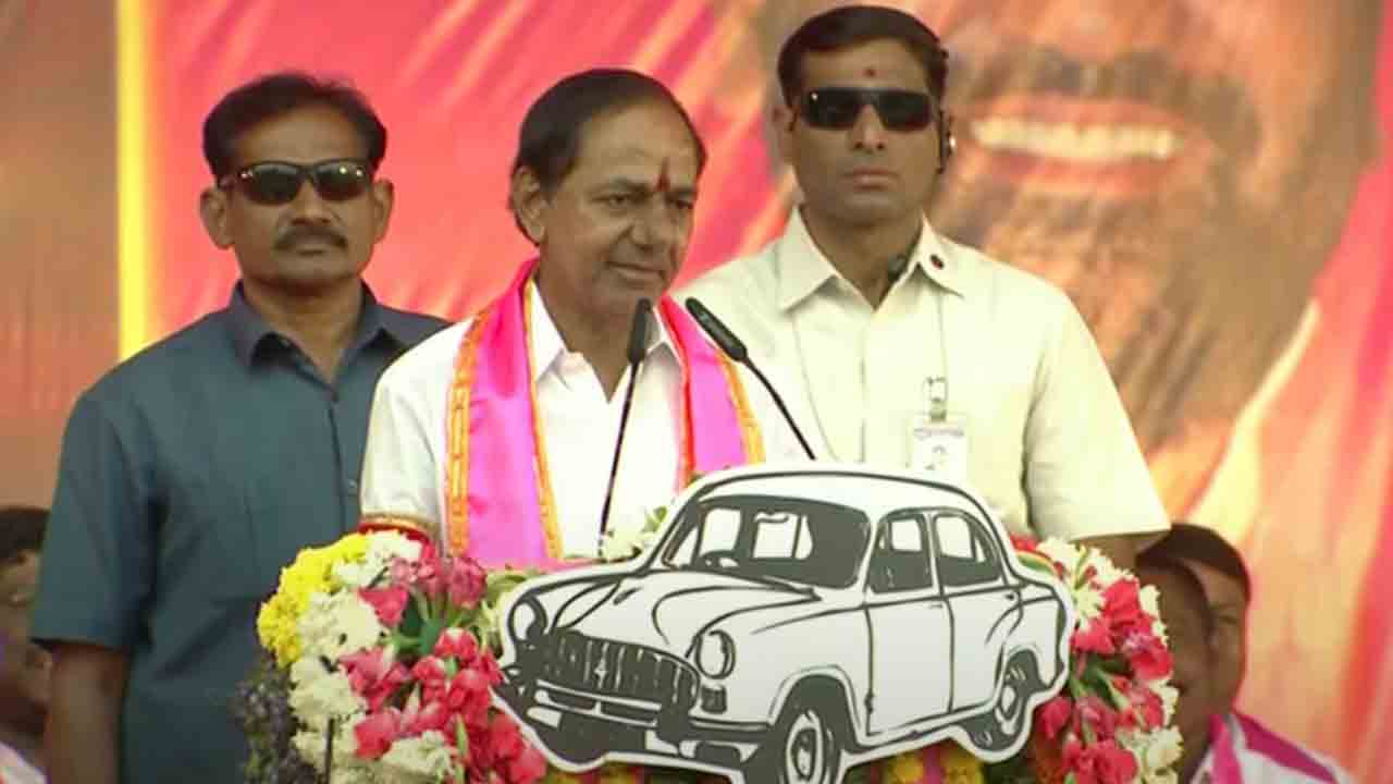 CM KCR | పీసీసీ అధ్యక్షుడు టికెట్లు అమ్ముకుంటున్నడని కాంగ్రెసోళ్లే లొల్లి పెడుతుండ్రు: సీఎం కేసీఆర్‌