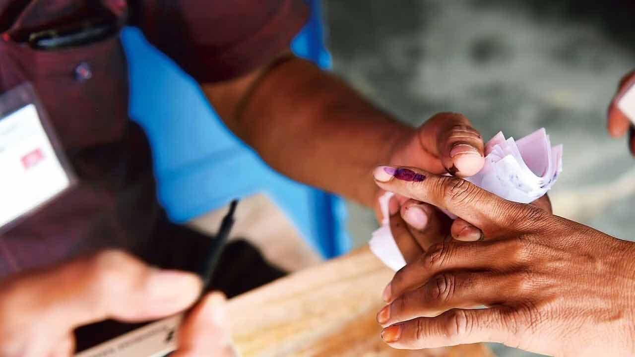 Chhattisgarh Elections | ఛత్తీస్‌గఢ్‌ అసెంబ్లీ ఎన్నికలు.. ప్రారంభమైన రెండో దశ పోలింగ్‌