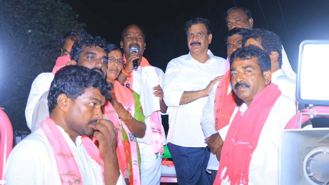 ప్రజలే నా బలం..కార్యకర్తలే నా బలగం