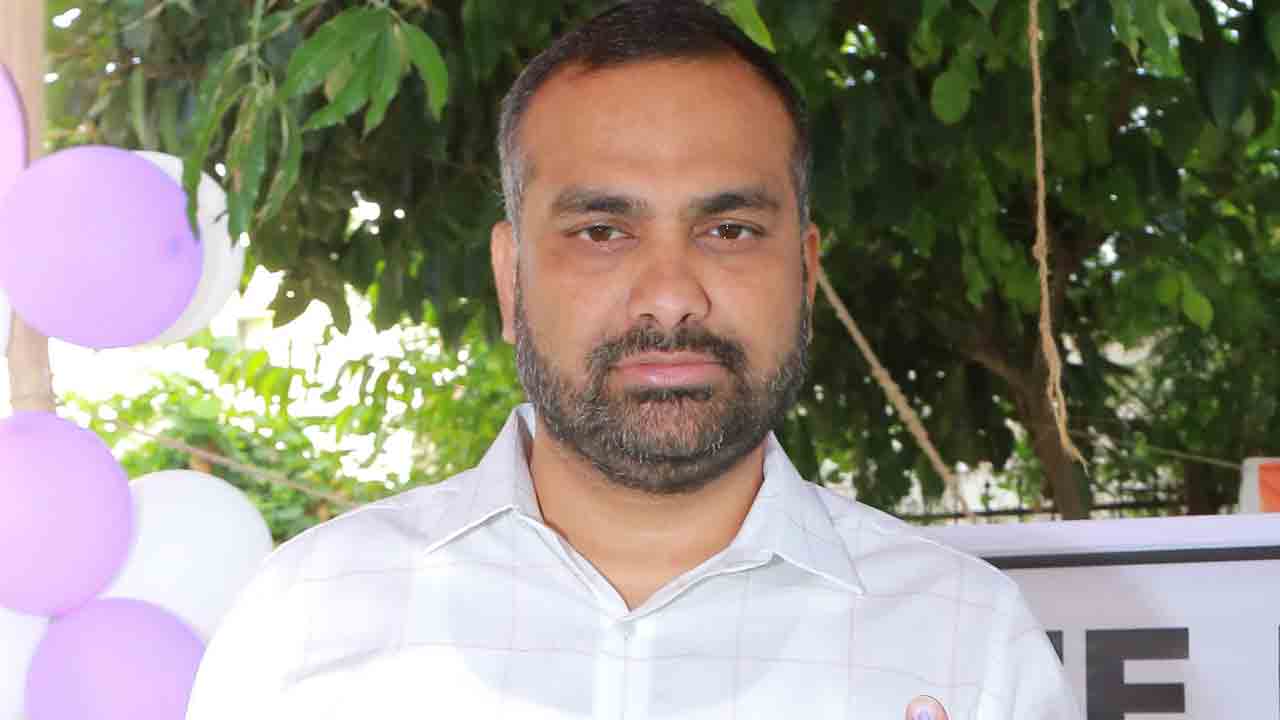 Collector Karnan