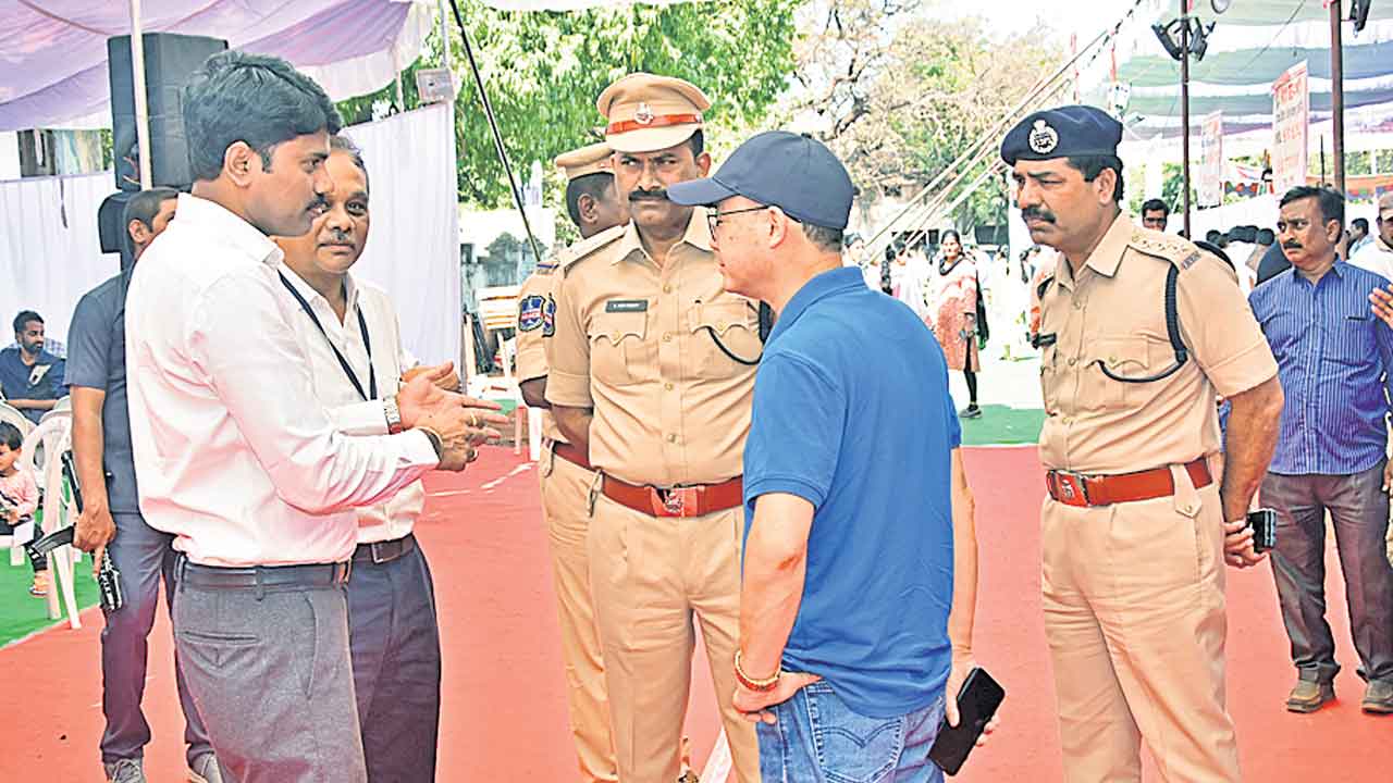 పోలింగ్‌ పకడ్బందీగా నిర్వహించాలి