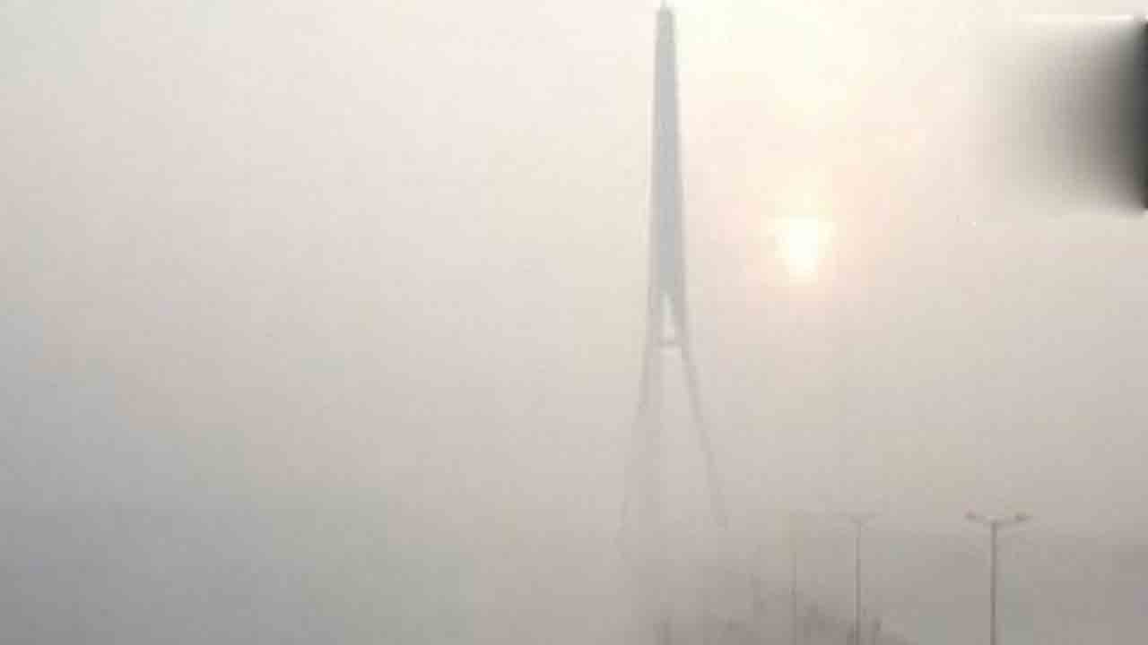 Air pollution | కాలుష్యం కోరల్లో దేశ రాజధాని.. ఢిల్లీలో తీవ్రమవుతున్న వాయు కాలుష్యం..!