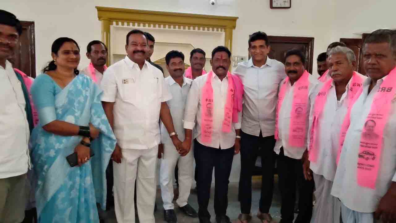 కోరుట్లలో కారు హవా