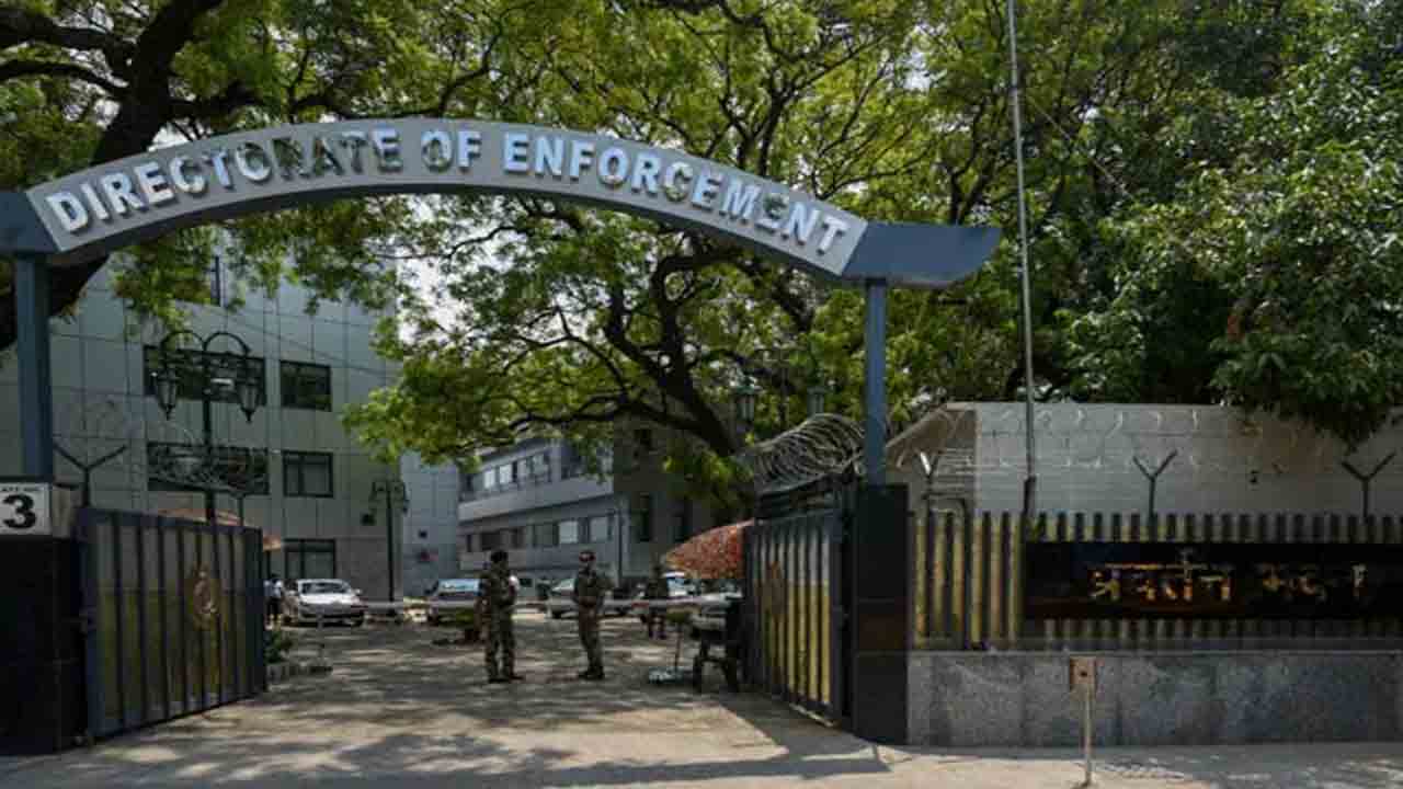 ED Officers Arrest | లంచం తీసుకున్న ఈడీ అధికారులు.. అరెస్ట్‌ చేసిన ఏసీబీ