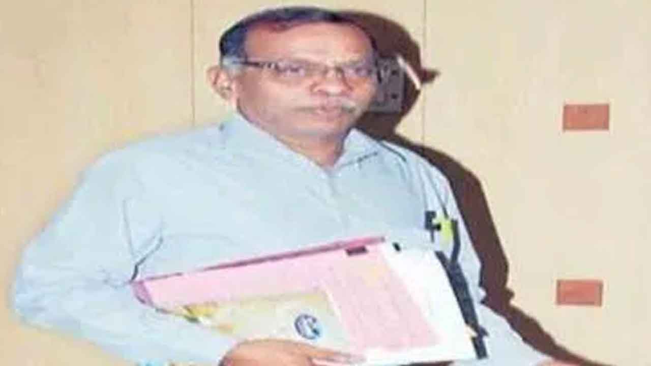 రేవంత్‌ క్షమాపణ చెప్పాలి