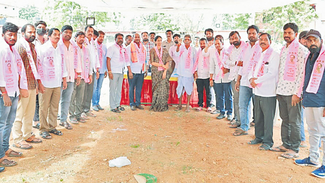 సబ్బండ వర్ణాలు బీఆర్ఎస్ వైపే..