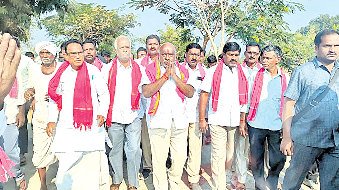 కాంగ్రెస్‌, బీజేపీని నమ్మితే మోసపోతాం