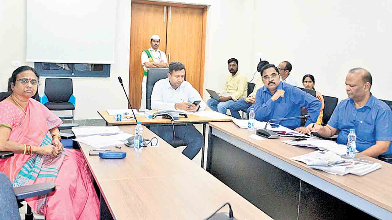 పారదర్శకంగా ఎన్నికల ప్రక్రియ