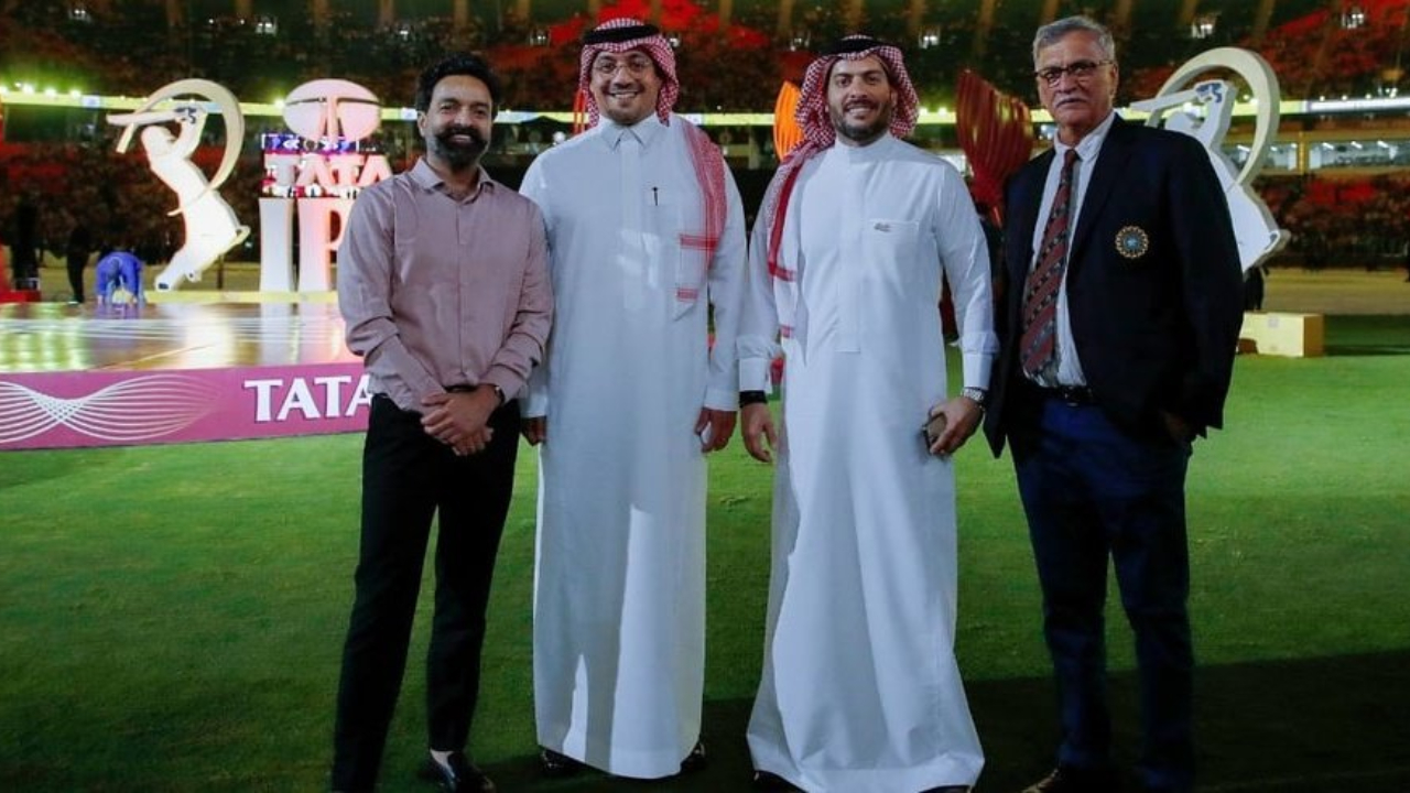 IPL: ఐపీఎల్ లో భారీగా పెట్టుబడులు పెట్టేందుకు అరబ్ రాజుల ఆసక్తి.. అదే జరిగితే బీసీసీఐకి మొదటికే మోసం!