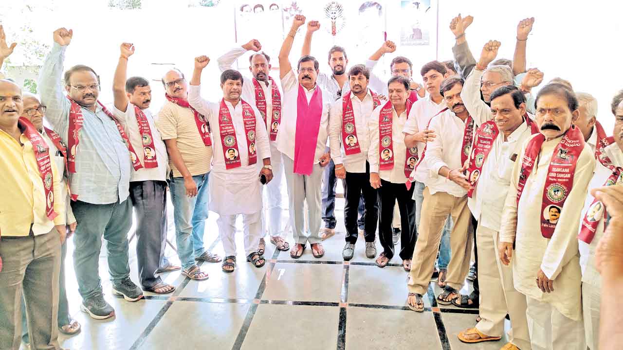 బీఆర్‌ఎస్‌ వైపే గౌడ కులస్థులు