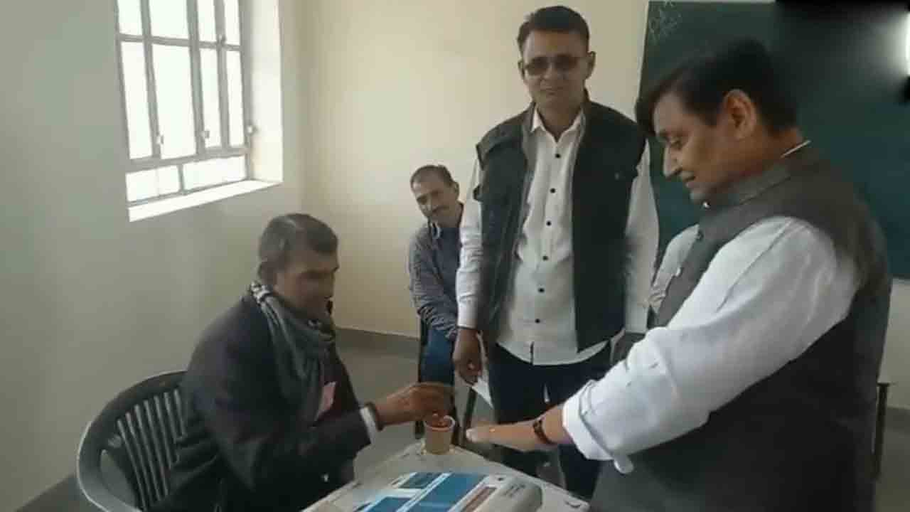 Govind Singh | సికర్‌లో ఓటు హక్కు వినియోగించుకున్న రాజస్థాన్‌ కాంగ్రెస్‌ చీఫ్‌