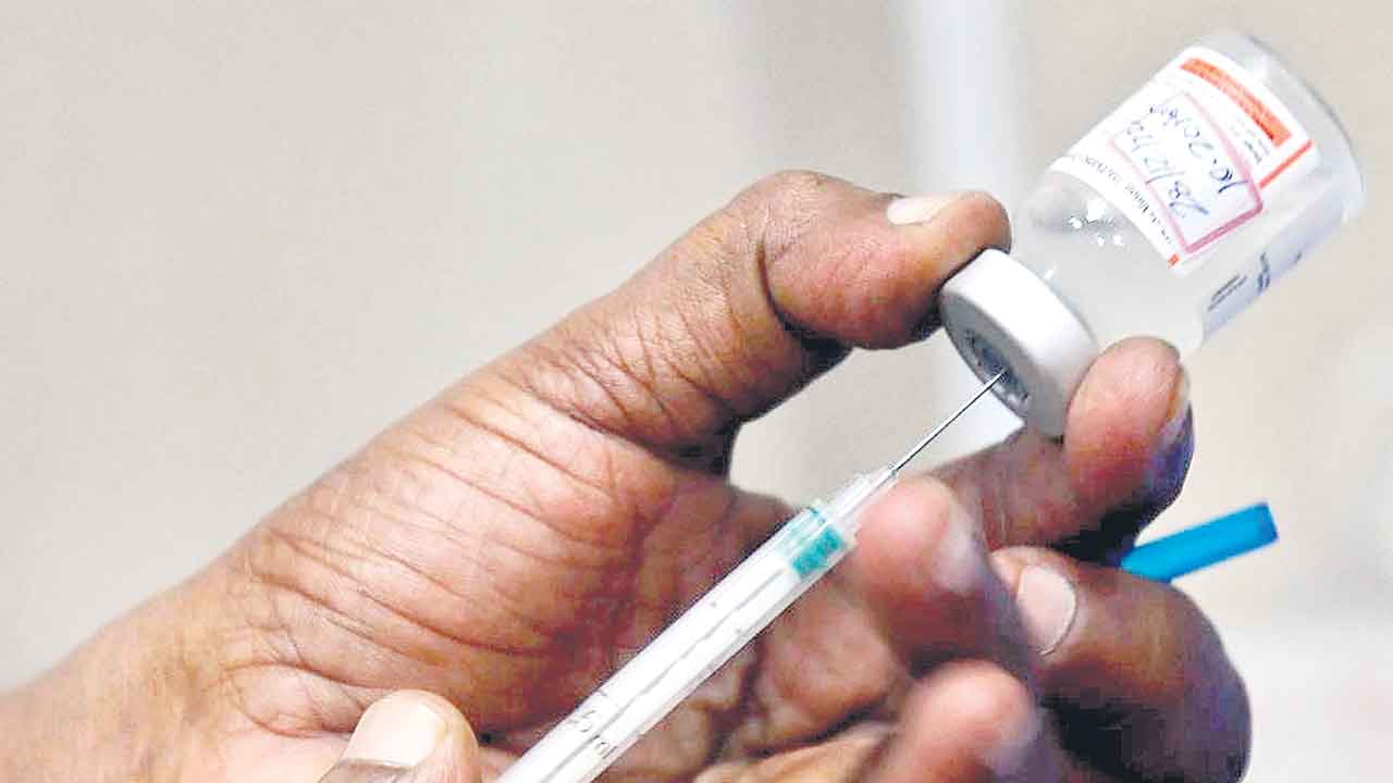 కొవిడ్‌ టీకాతో ఆకస్మిక మరణాల ముప్పు తగ్గుదల