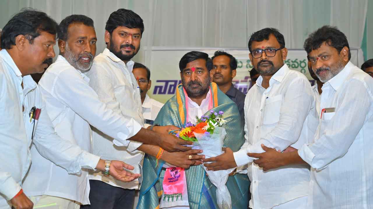 Minister Jagadish Reddy | సమాజానికి నాయీ బ్రాహ్మణులు చేస్తున్న సేవలు మరువలేనివి : మంత్రి జగదీష్‌ రెడ్డి
