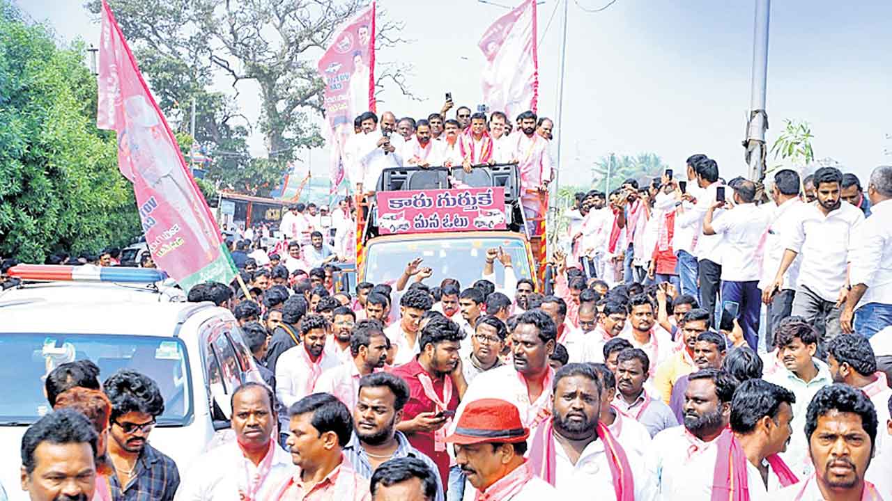 గులాబీమయంగా కుత్బుల్లాపూర్‌..