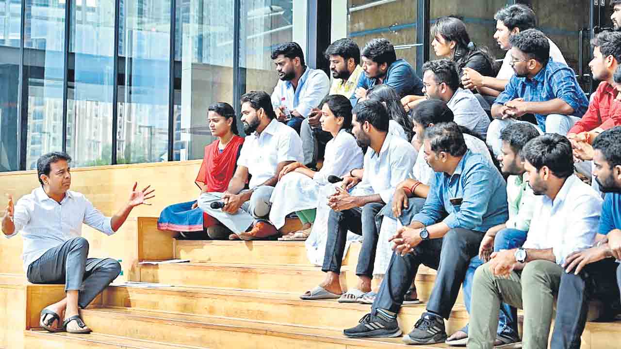 నిరుద్యోగుల భవితకు మాదీ భరోసా