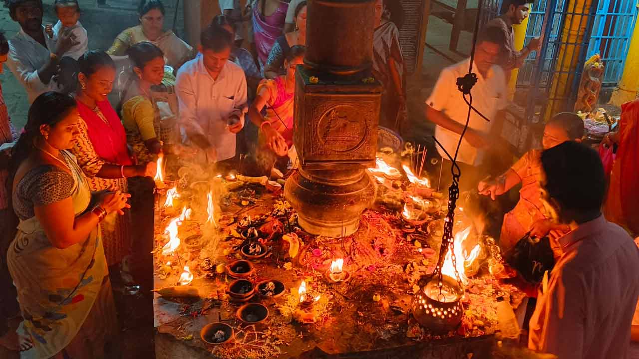 Karthika Pournami | కార్తిక పౌర్ణమి.. శివనామ స్మరణతో మారుమోగుతున్న శివాలయాలు