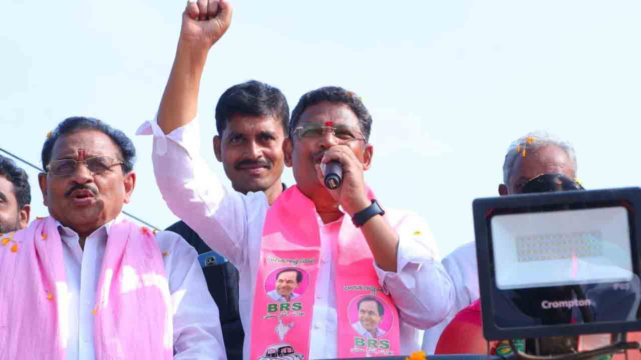 ఆరు గ్యారెంటీలు కాదు.. నూరు అబద్ధాలు..