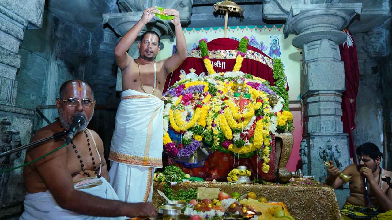 వైభవంగా యాదగిరీశుడి తిరుకల్యాణం