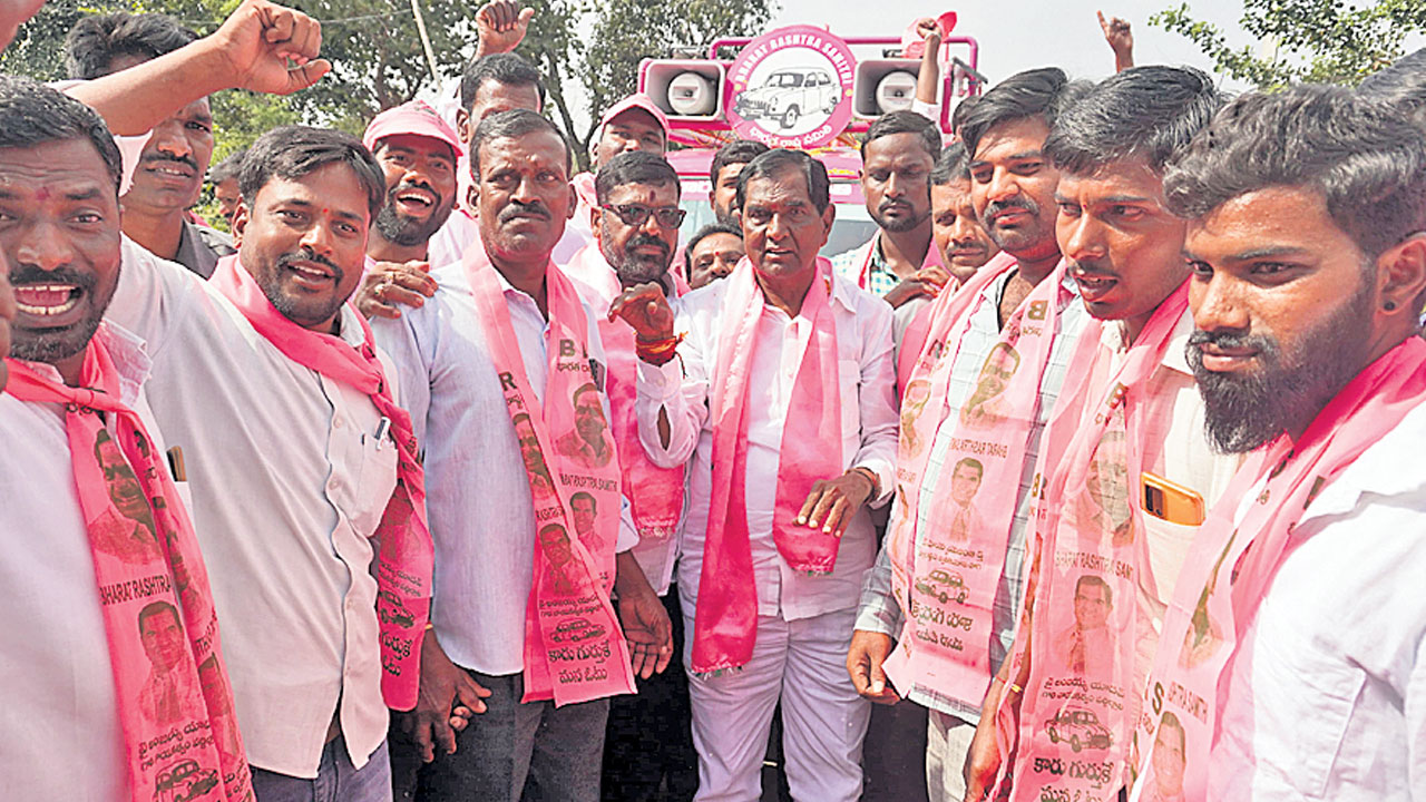 కారుకు ఓటు.. అభివృద్ధికి చోటు