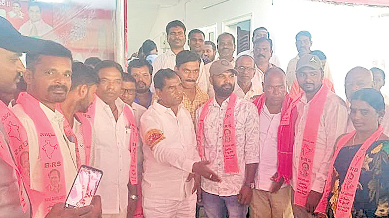 కాంగ్రెస్‌కు ఓటేస్తే అంధకారమే..