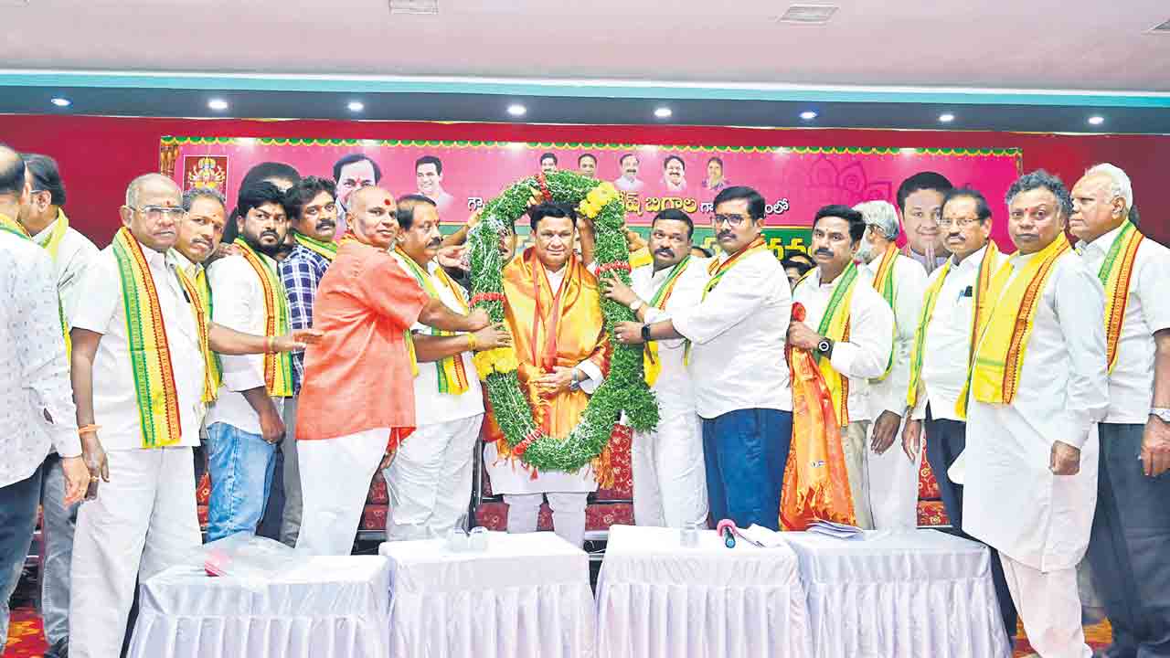 విశ్వబ్రాహ్మణుల సంక్షేమానికి కృషి