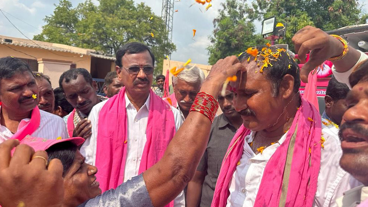 అభివృద్ధి కొనసాగాలంటే కేసీఆరే రావాలి