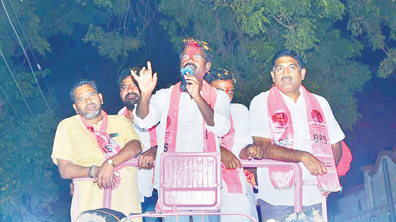 నీళ్లందించిన చరిత్ర బీఆర్‌ఎస్‌దే