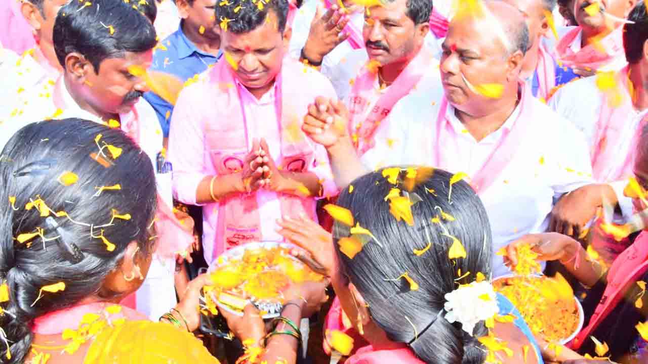 మరోసారి అవకాశం ఇవ్వండి మీ సేవకుడిగా పనిచేస్తా