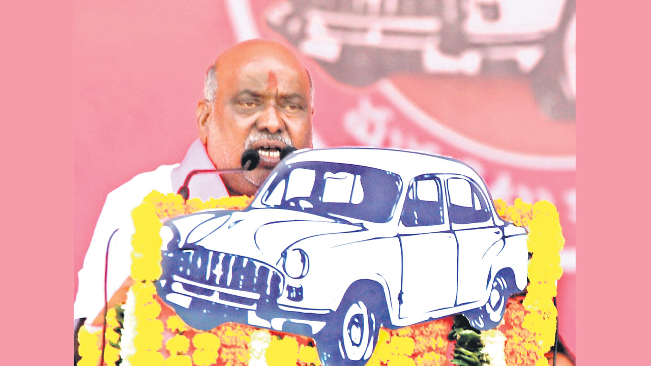 ఆదిలాబాద్‌ అన్ని విధాలా అభివృద్ధి