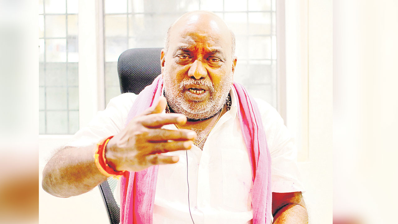 ప్రజల మనిషిగా గుర్తింపు పొందా..