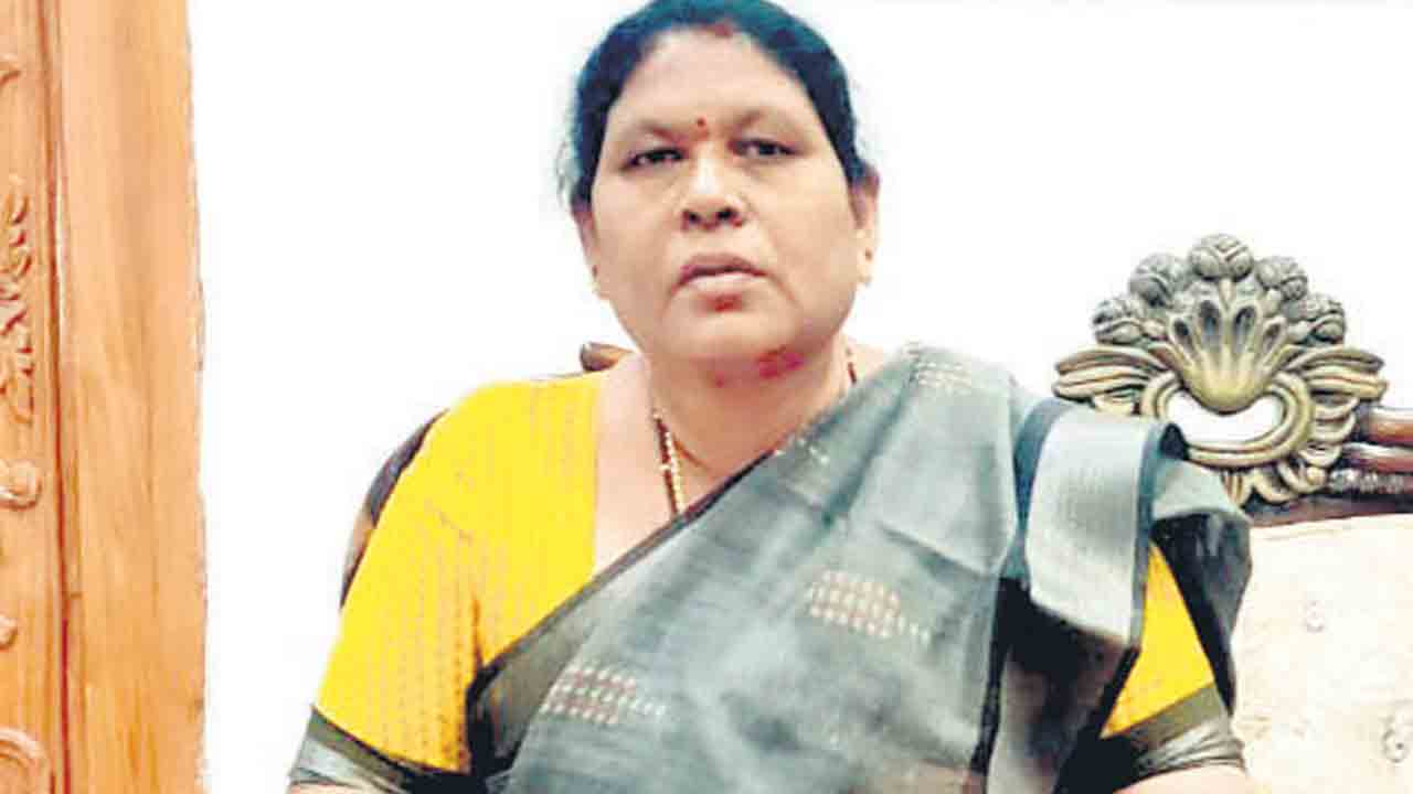 ఆసిఫాబాద్‌ ఎమ్మెల్యే కోవ లక్ష్మి హౌస్‌ అరెస్ట్‌