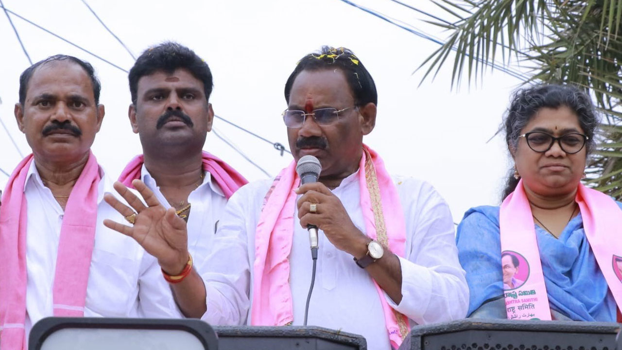 మునుగోడుకు రాజగోపాల్‌రెడ్డి రూపాయి పని చేయలేదు