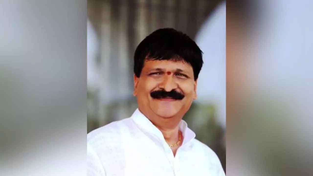 ఎమ్మెల్యే మైనంపల్లిపై లోకాయుక్తలో కేసు