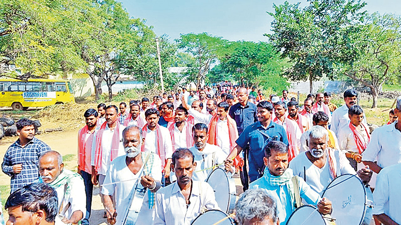 మరోసారి ఆశీర్వదించండి