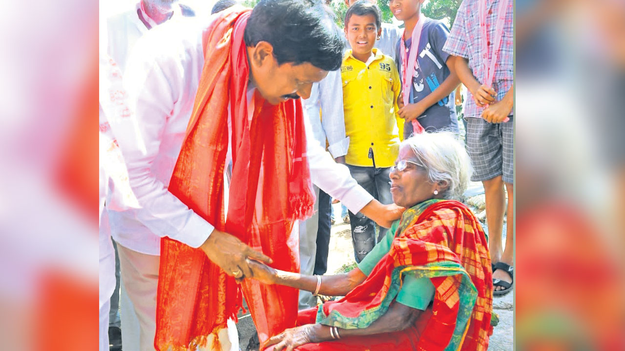 కొడంగల్‌లో పట్నం జోరు