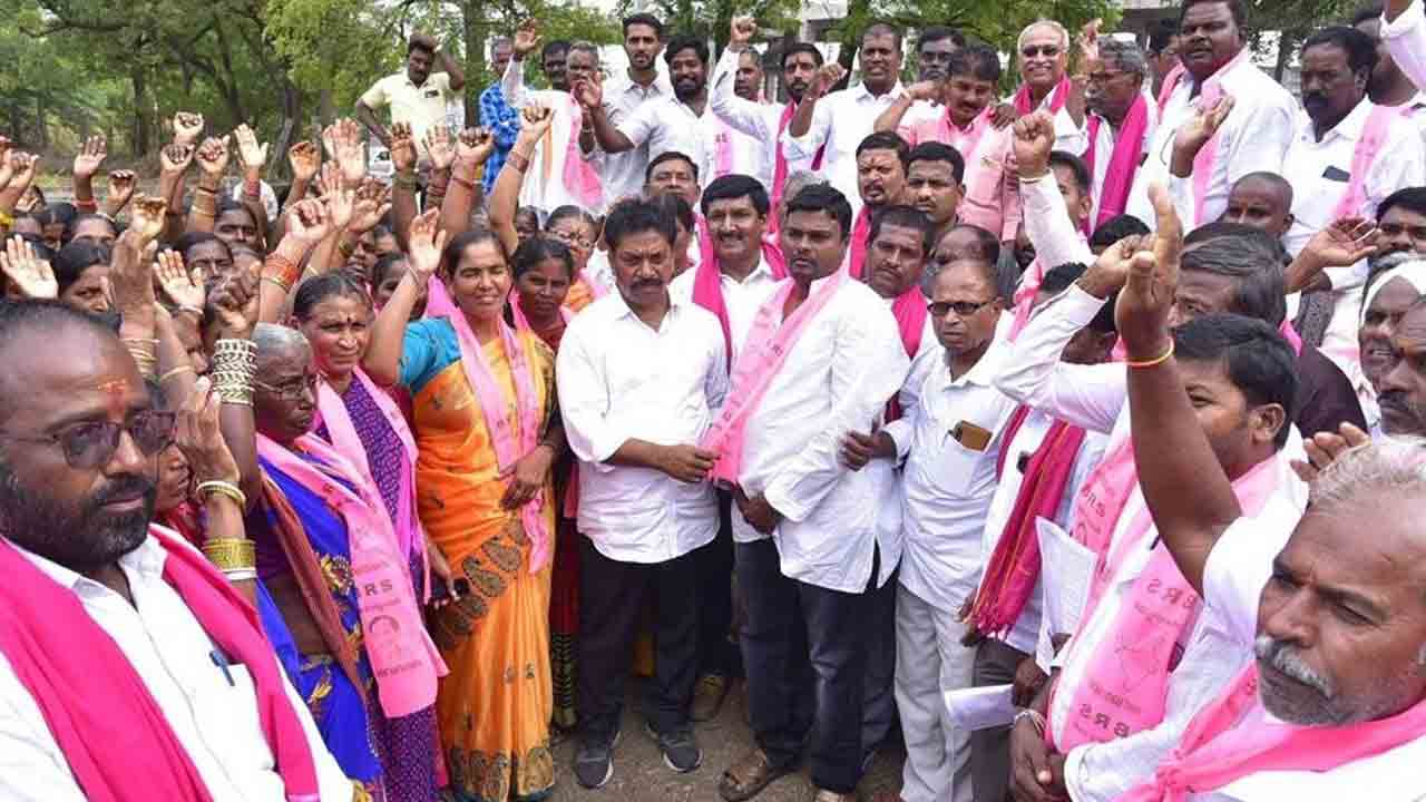 కాంగ్రెస్‌కు తిరుగులేని దెబ్బ